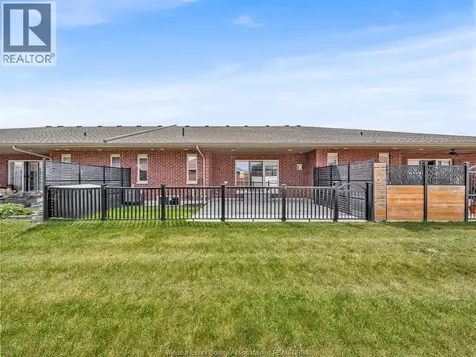 1186 Peabody Avenue Windsor ON N8P 0C7