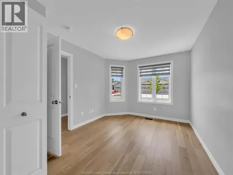 1186 Peabody Avenue Windsor ON N8P 0C7