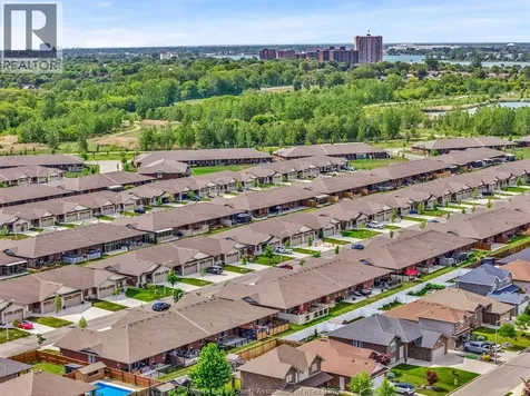 1186 Peabody Avenue Windsor ON N8P 0C7