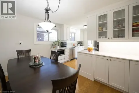 176 Kimberly Drive Hamilton ON L8K 4L1