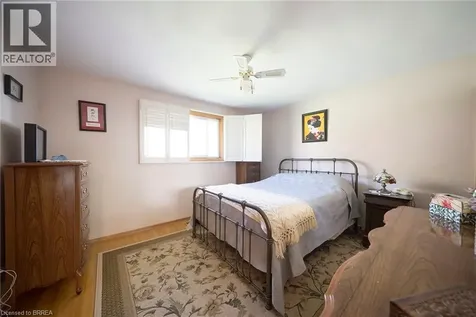 176 Kimberly Drive Hamilton ON L8K 4L1