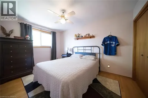 176 Kimberly Drive Hamilton ON L8K 4L1