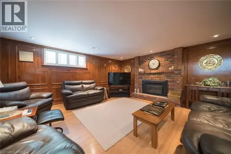 176 Kimberly Drive Hamilton ON L8K 4L1