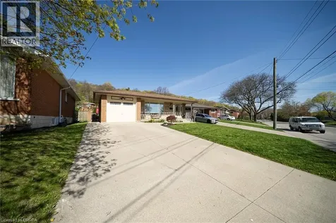 176 Kimberly Drive Hamilton ON L8K 4L1