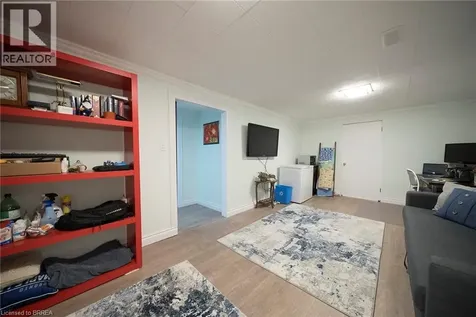 176 Kimberly Drive Hamilton ON L8K 4L1