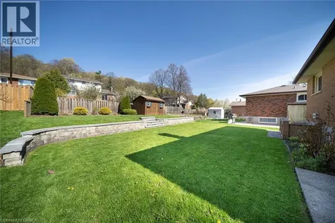 176 Kimberly Drive Hamilton ON L8K 4L1