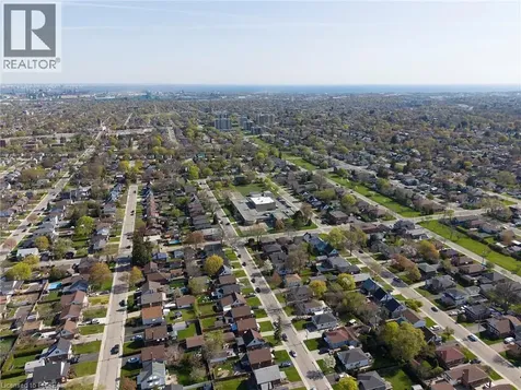176 Kimberly Drive Hamilton ON L8K 4L1