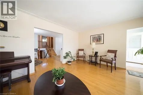 176 Kimberly Drive Hamilton ON L8K 4L1