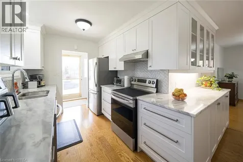 176 Kimberly Drive Hamilton ON L8K 4L1