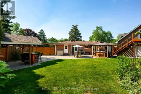 52 Maple Crescent Orangeville ON L9W 1X7