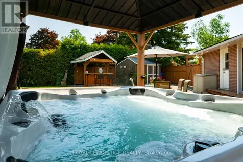 52 Maple Crescent Orangeville ON L9W 1X7
