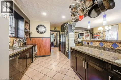 78 Chestnut Street Kitchener ON N2H 1V1