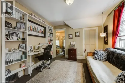 78 Chestnut Street Kitchener ON N2H 1V1