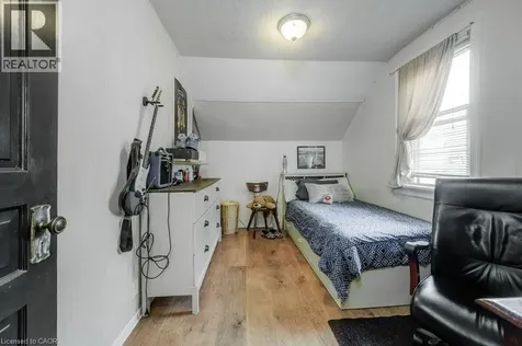 78 Chestnut Street Kitchener ON N2H 1V1