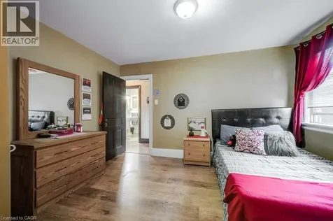 78 Chestnut Street Kitchener ON N2H 1V1