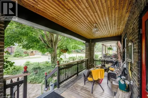 78 Chestnut Street Kitchener ON N2H 1V1