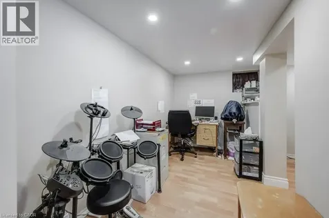 78 Chestnut Street Kitchener ON N2H 1V1