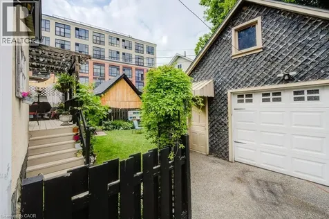 78 Chestnut Street Kitchener ON N2H 1V1