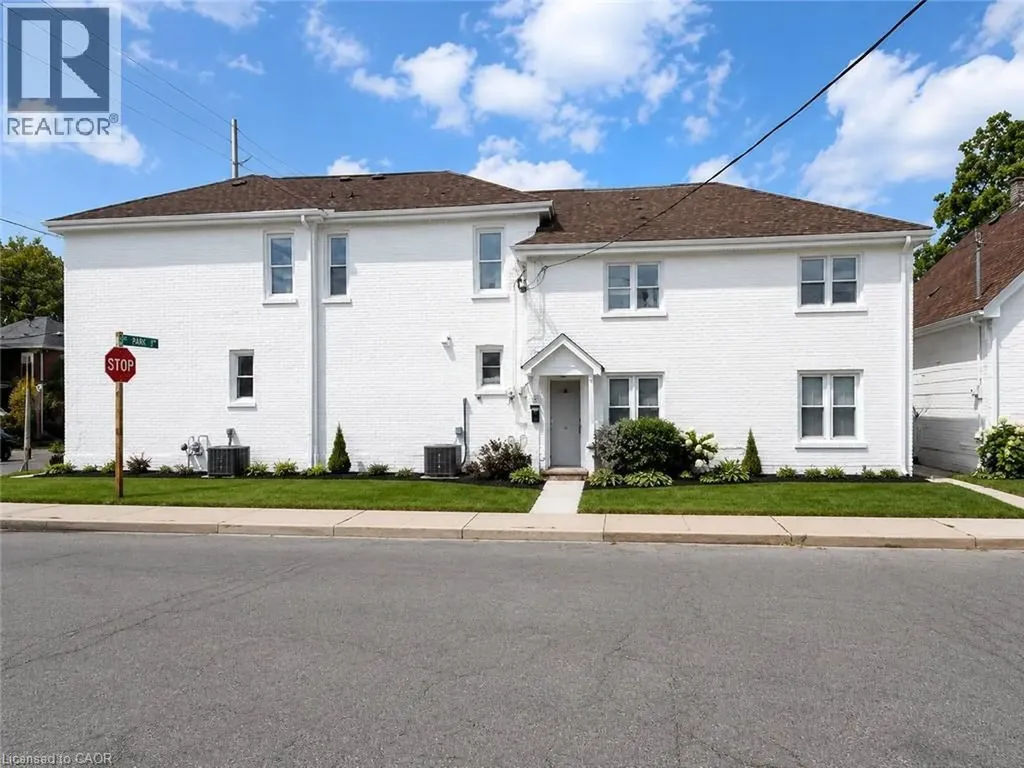79 Cedar Street Cambridge ON N1S 1V5