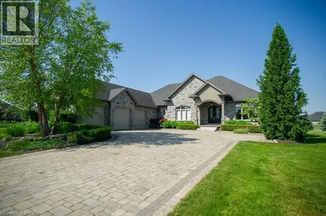 29 Westlake Boulevard Brantford ON N3T 0E1