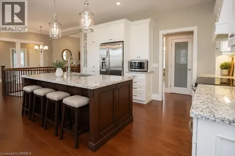 29 Westlake Boulevard Brantford ON N3T 0E1