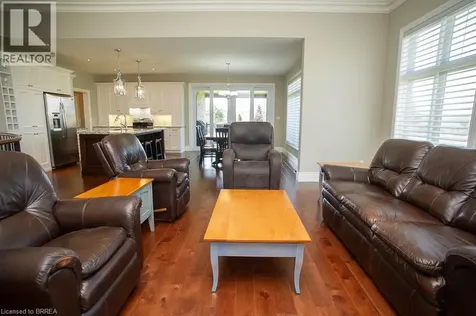 29 Westlake Boulevard Brantford ON N3T 0E1