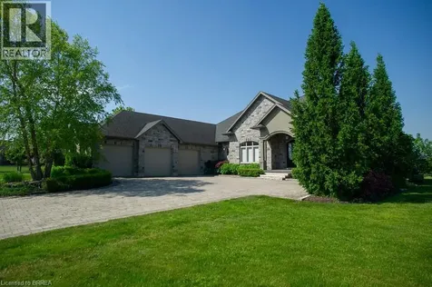 29 Westlake Boulevard Brantford ON N3T 0E1