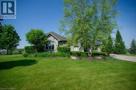 29 Westlake Boulevard Brantford ON N3T 0E1