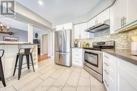 129 Fadine Road Newmarket (summerhill Estates) ON L3X 2P2