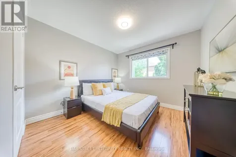 129 Fadine Road Newmarket (summerhill Estates) ON L3X 2P2