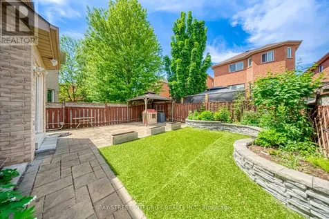 129 Fadine Road Newmarket (summerhill Estates) ON L3X 2P2