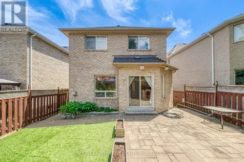 129 Fadine Road Newmarket (summerhill Estates) ON L3X 2P2