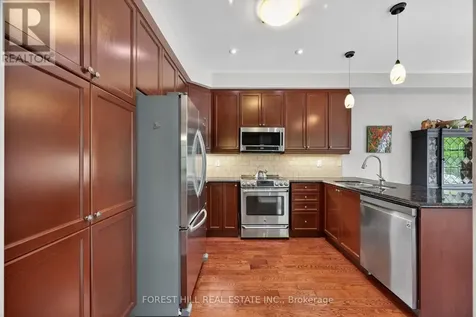 320 William Dunn Crescent Newmarket (summerhill Estates) ON L3X 3L2