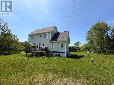 64 Jones Road Mckellar ON P2A 2W7