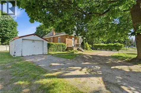352 Parkside Drive Waterdown ON L0R 3H0