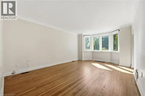 352 Parkside Drive Waterdown ON L0R 3H0