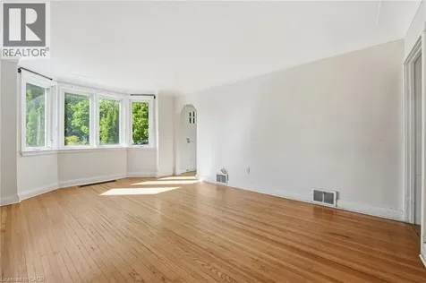 352 Parkside Drive Waterdown ON L0R 3H0