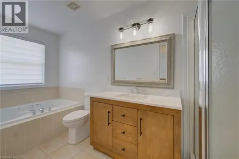 729 Keats Way Waterloo ON N2T 2Y2