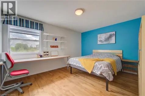 729 Keats Way Waterloo ON N2T 2Y2
