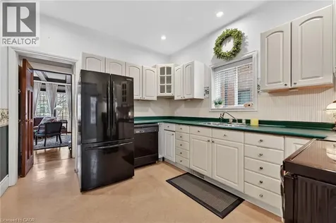 151 Holton Avenue South Hamilton ON L8M 2L6