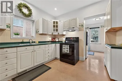 151 Holton Avenue South Hamilton ON L8M 2L6