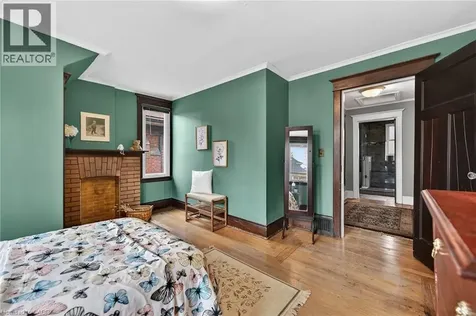 151 Holton Avenue South Hamilton ON L8M 2L6