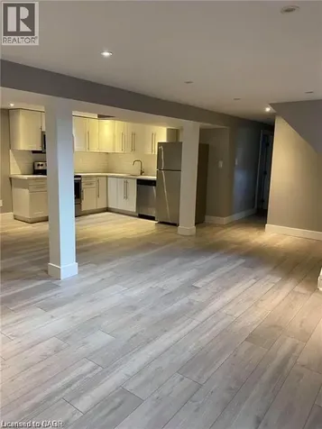17 Mellenby Street Stoney Creek ON L8J 1E6