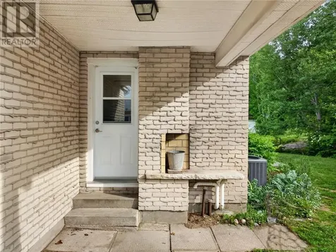1819 Oriole Drive Sudbury ON P3E 2W5