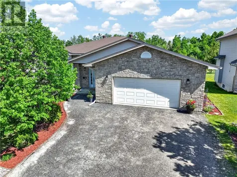 1604 Jeanne D'arc Street Sudbury ON P3P 0A1