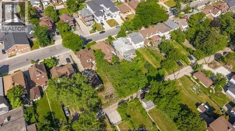 540 Campbell Avenue Windsor ON N9B 2H4