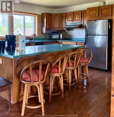 2 Parsons Road Pelee Island ON N0R 1M0