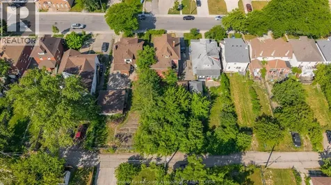 540 Campbell Avenue Windsor ON N9B 2H4