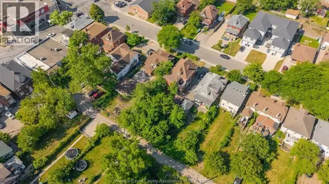 540 Campbell Avenue Windsor ON N9B 2H4