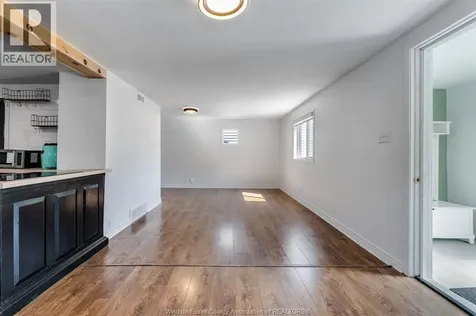 8 Payne Street Chatham ON N7M 4M9